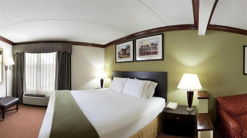 Holiday Inn Express Hotel & Suites Charleston-Ashley Phosphate By Ihg North Charleston Exteriör bild