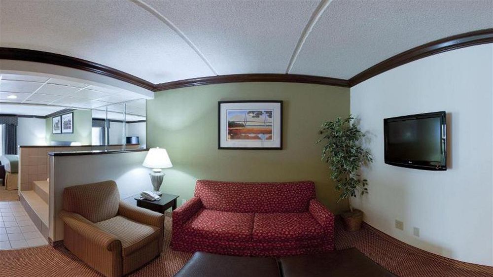 Holiday Inn Express Hotel & Suites Charleston-Ashley Phosphate By Ihg North Charleston Exteriör bild